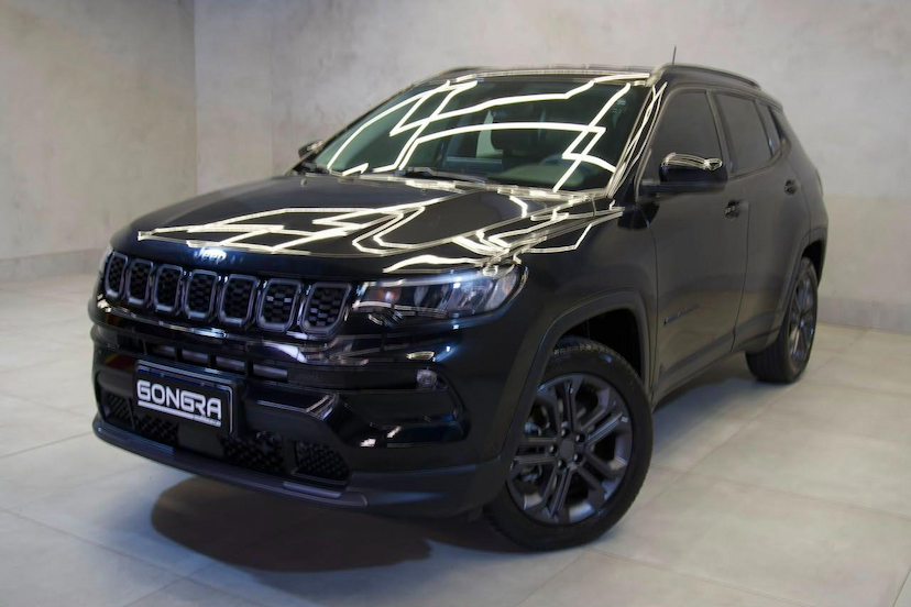 Foto do veículo JEEP COMPASS  LONG. NIG. EAGLE 1.3 4X2 FLEX AUT. 2025 14.002 KM 155.900,00