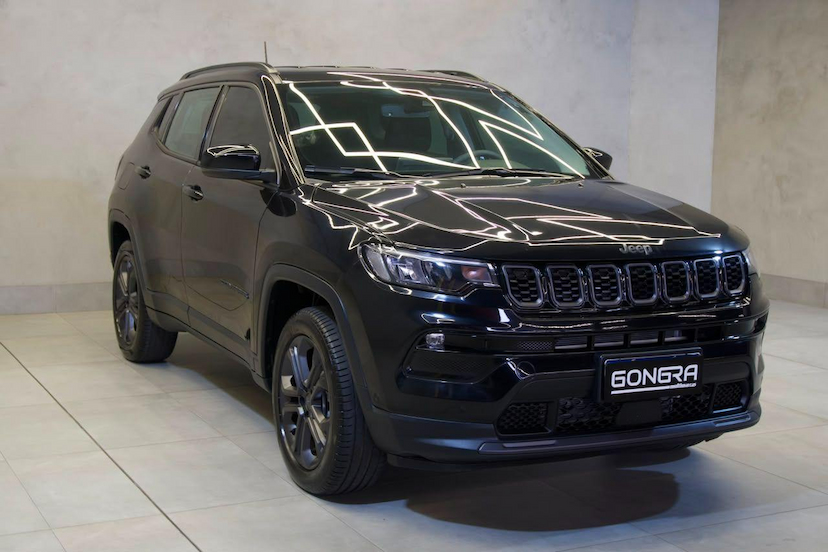Foto do veículo JEEP COMPASS  LONG. NIG. EAGLE 1.3 4X2 FLEX AUT. 2025 14.002 KM 155.900,00