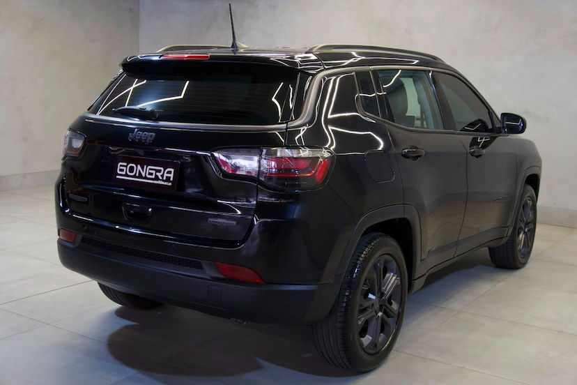 Foto do veículo JEEP COMPASS  LONG. NIG. EAGLE 1.3 4X2 FLEX AUT. 2025 14.002 KM 155.900,00