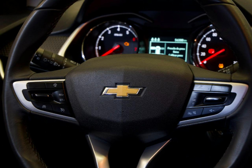 Foto do veículo CHEVROLET ONIX  10TAT LT1 2020 56.349 KM 68.900,00
