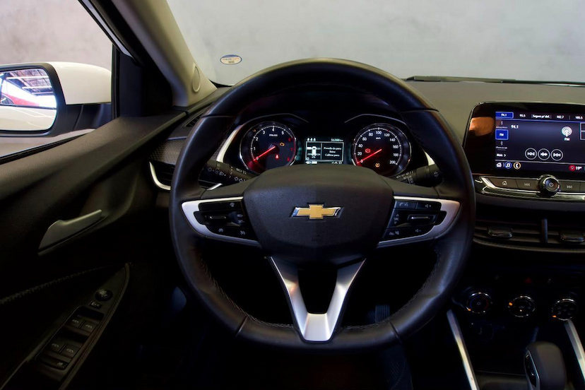 Foto do veículo CHEVROLET ONIX  10TAT LT1 2020 56.349 KM 68.900,00