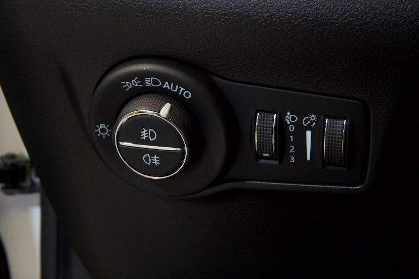 Foto do veículo JEEP COMPASS  LONG TF 2022 62.509 KM 118.900,00