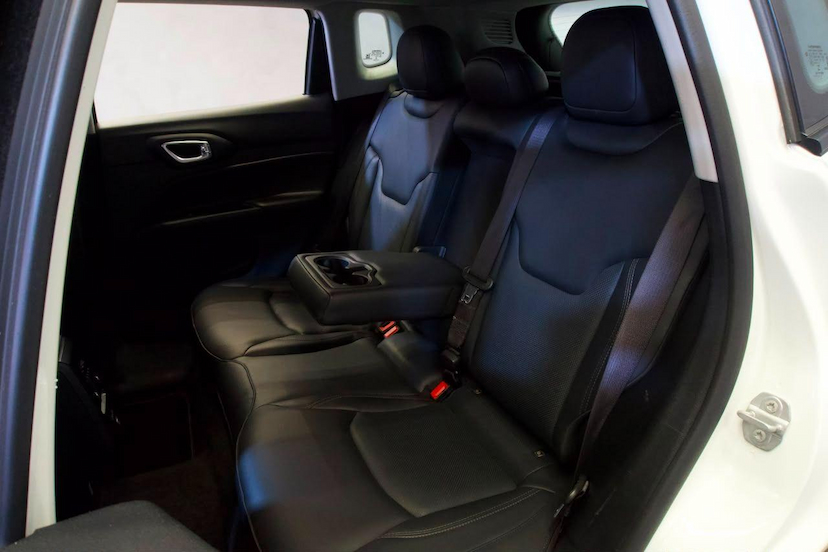 Foto do veículo JEEP COMPASS  LONG TF 2022 62.509 KM 118.900,00