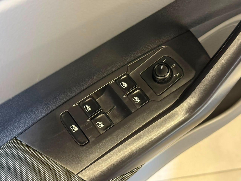 Foto do veículo VOLKSWAGEN VIRTUS  CL AD 2019 110.695 KM 74.900,00