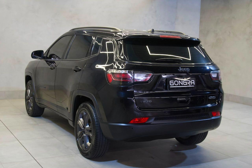 Foto do veículo JEEP COMPASS  T270 80 ANOS 1.3 TB 4X2 FLEX AUT 2022 63.314 KM 120.900,00