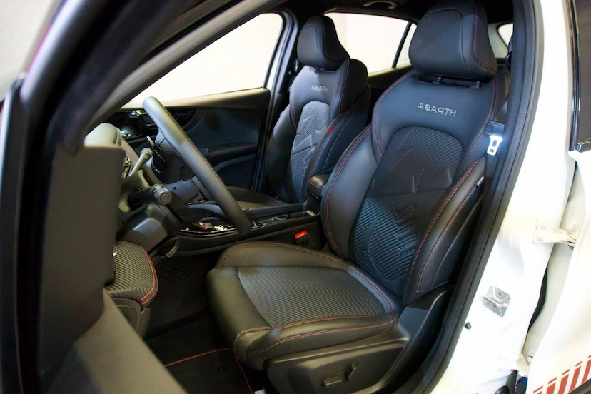 Foto do veículo FIAT PULSE  ABARTH 270 2026 4.784 KM 144.900,00
