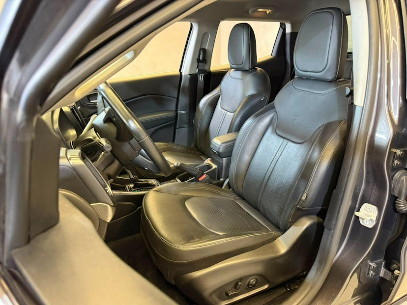 Foto do veículo FIAT TORO  VOLC AT9 4X4 2023 50.661 KM 132.900,00