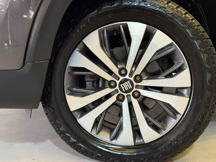 Foto do veículo FIAT TORO  VOLC AT9 4X4 2023 50.661 KM 132.900,00