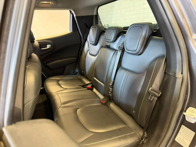 Foto do veículo FIAT TORO  VOLC AT9 4X4 2023 50.661 KM 132.900,00