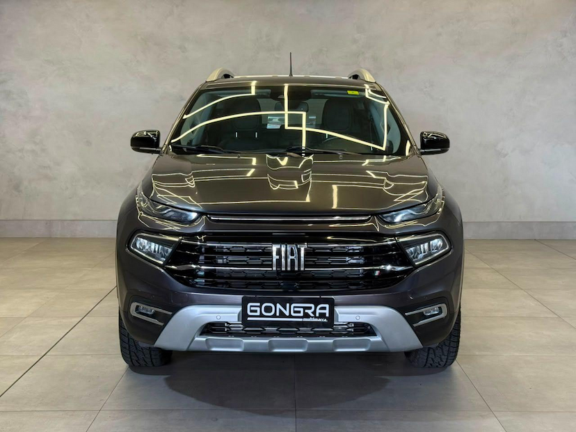 Foto do veículo FIAT TORO  VOLC AT9 4X4 2023 50.661 KM 132.900,00
