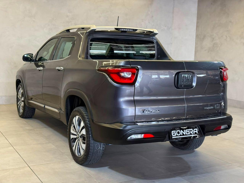 Foto do veículo FIAT TORO  VOLC AT9 4X4 2023 50.661 KM 132.900,00