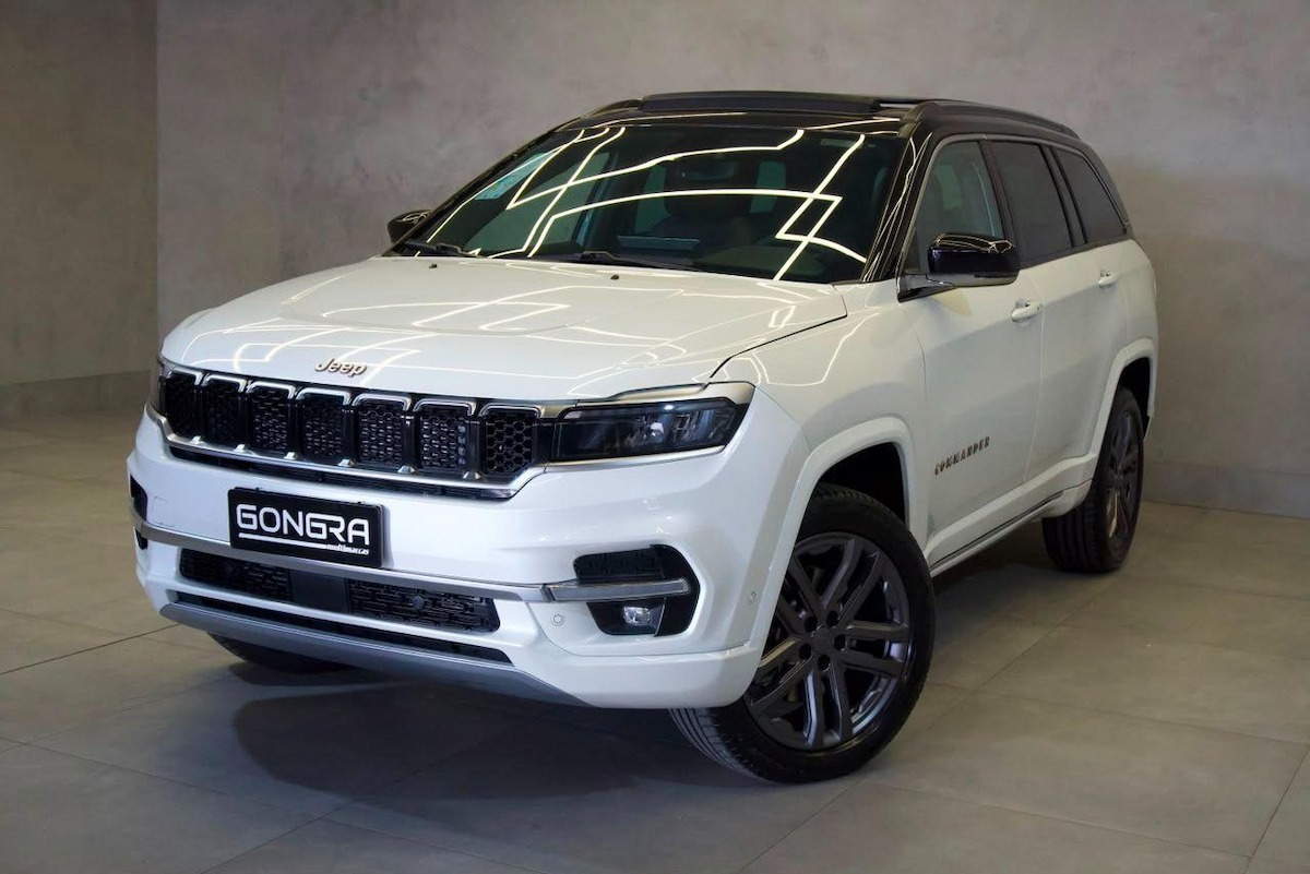 Foto do veículo JEEP COMMANDER  OVERL. 2.2 TD 4X4 DIESEL AUT. 2025/2025 68 KM R$ 236.900,00