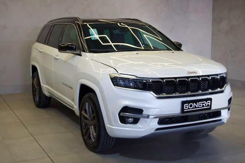Foto do veículo JEEP COMMANDER  OVERL. 2.2 TD 4X4 DIESEL AUT. 2025 68 KM 236.900,00