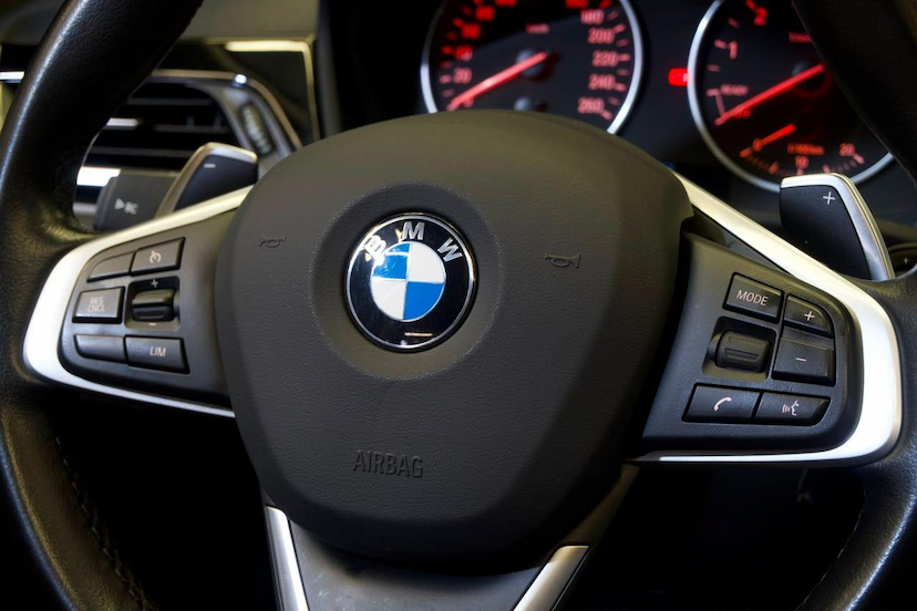 Foto do veículo BMW X1  S20I ACTIVEFLEX 2018 75.990 KM 122.900,00