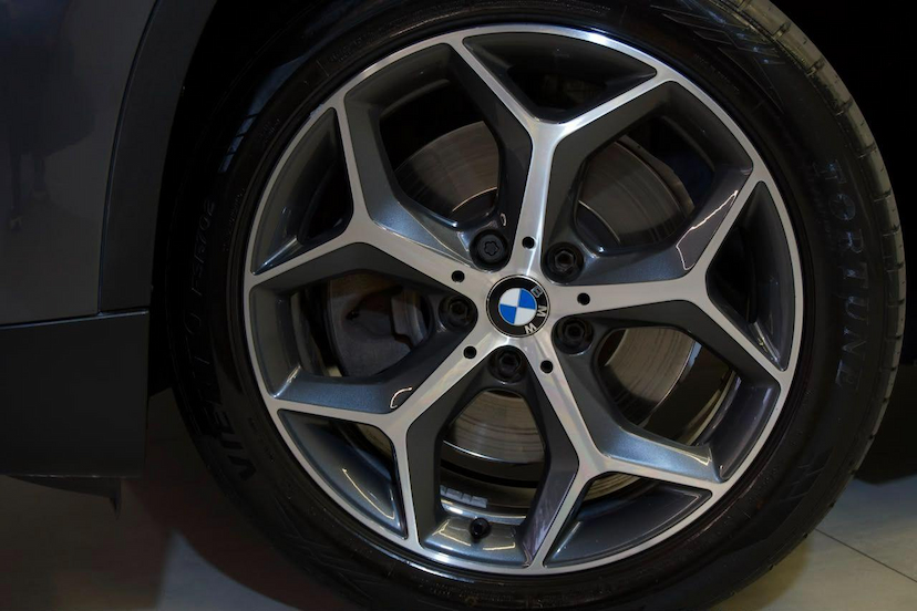Foto do veículo BMW X1  S20I ACTIVEFLEX 2018 75.990 KM 122.900,00