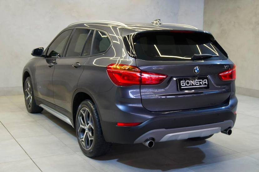 Foto do veículo BMW X1  S20I ACTIVEFLEX 2018 75.990 KM 122.900,00