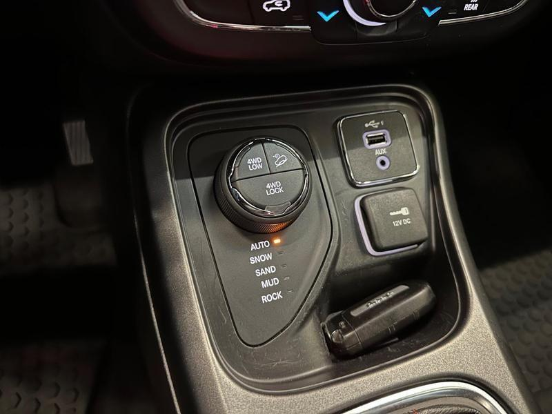Foto do veículo JEEP COMPASS  TRAILHAWK D 2018 106.000 KM 92.900,00