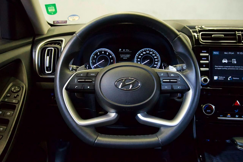 Foto do veículo HYUNDAI CRETA  1TA LIMITED 2024 28.449 KM 115.900,00