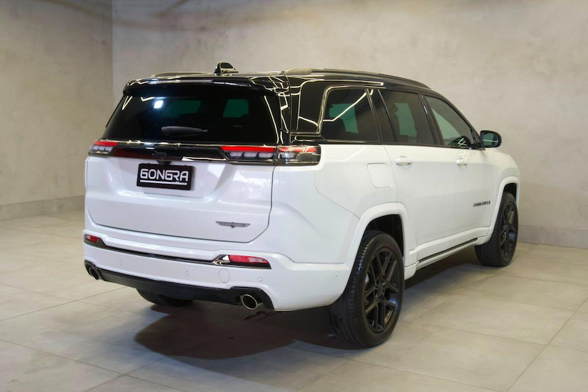 Foto do veículo JEEP COMMANDER COMMANDER BLACKHAWK 2025 21.427 KM 209.900,00