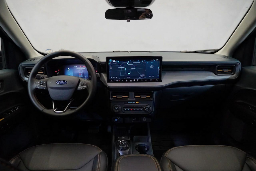 Foto do veículo FORD MAVERICK  TREMOR 2.0 ECOBOOST 4WD AUT. 2025 5.438 KM 219.900,00