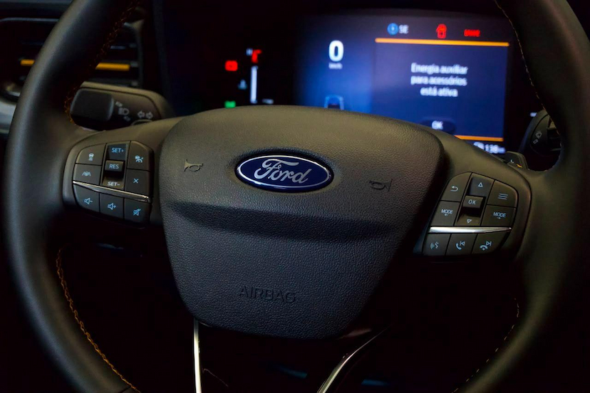 Foto do veículo FORD MAVERICK  TREMOR 2.0 ECOBOOST 4WD AUT. 2025 5.438 KM 219.900,00