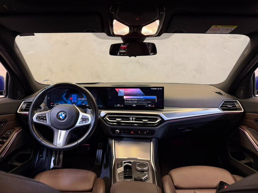 Foto do veículo BMW 320I  M SPORT FLEX 2023 35.965 KM 265.900,00