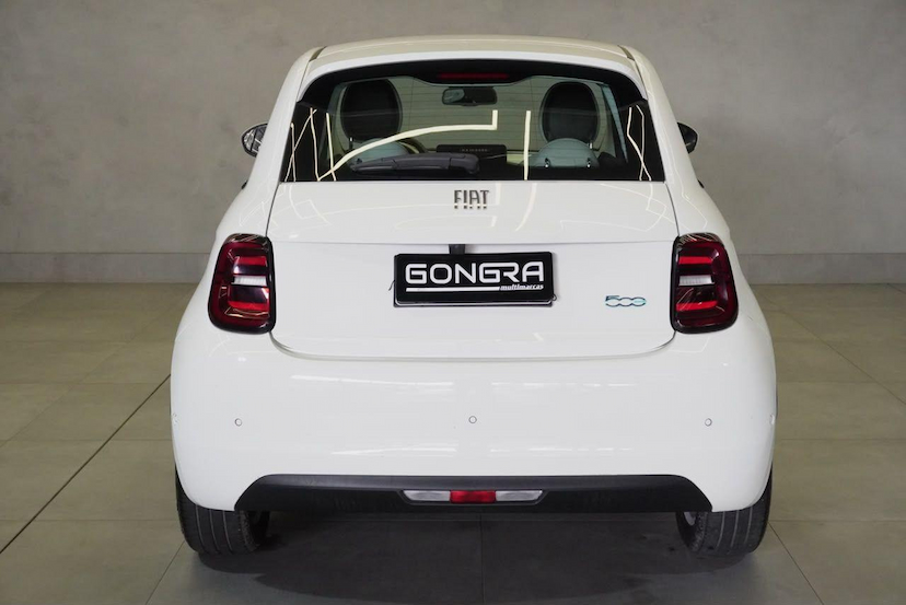 Foto do veículo FIAT 500 E ICON 2022 11.423 KM 135.900,00
