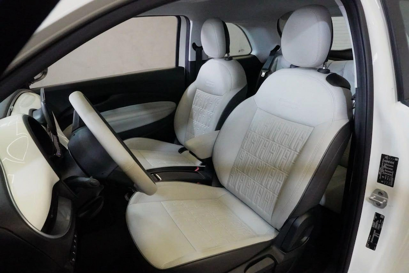 Foto do veículo FIAT 500 E ICON 2022 11.423 KM 135.900,00