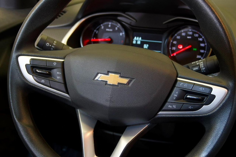 Foto do veículo CHEVROLET ONIX  10MT LT2 2025 21.112 KM 75.900,00