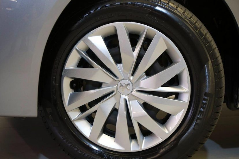 Foto do veículo PEUGEOT 208  LIKE MT 2023 65.800 KM 62.900,00