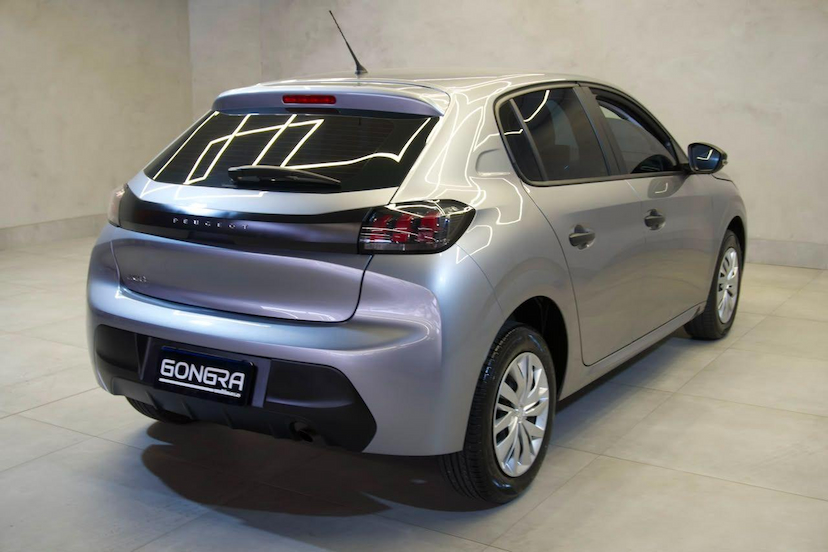 Foto do veículo PEUGEOT 208  LIKE MT 2023 65.800 KM 62.900,00