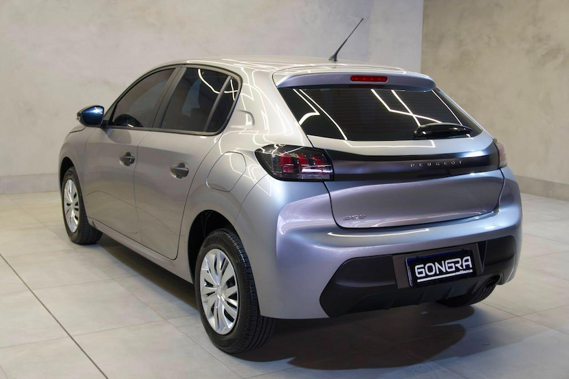 Foto do veículo PEUGEOT 208  LIKE MT 2023 65.800 KM 62.900,00