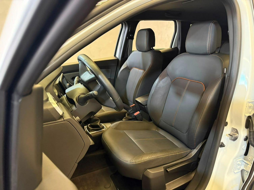 Foto do veículo RENAULT DUSTER  ICOUT TCE 2026 6.881 KM 122.900,00