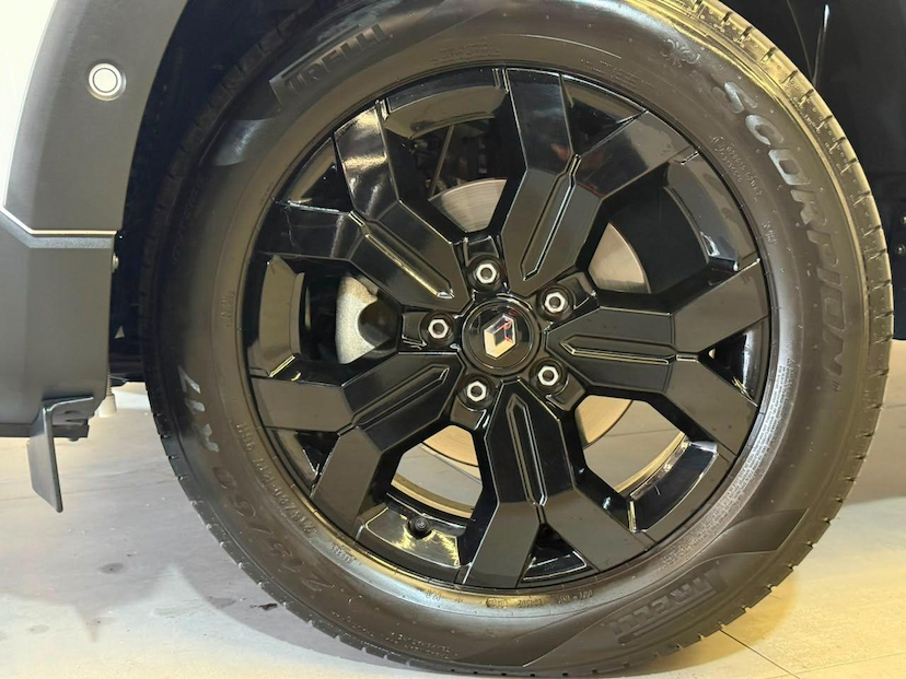 Foto do veículo RENAULT DUSTER  ICOUT TCE 2026 6.881 KM 122.900,00
