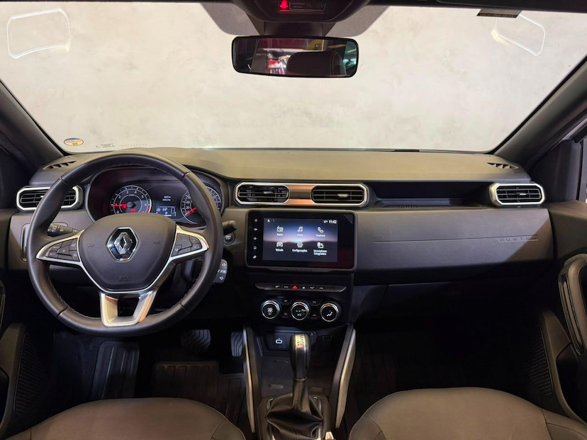 Foto do veículo RENAULT DUSTER  ICOUT TCE 2026 6.881 KM 122.900,00