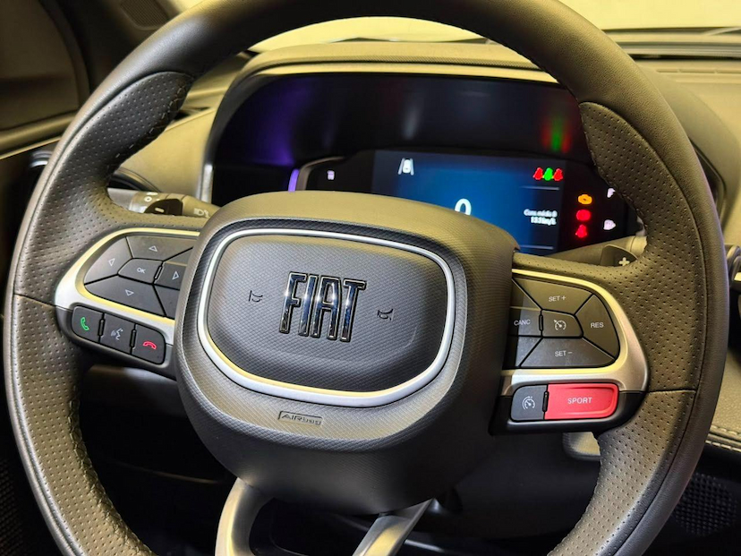 Foto do veículo FIAT FASTBACK  IMPETUS 2025 34.650 KM 116.900,00
