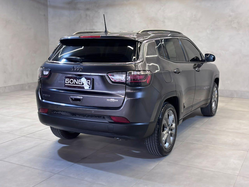 Foto do veículo JEEP COMPASS  LONG. T270 1.3 TB 4X2 FLEX AUT. 2024 13.648 KM 132.900,00