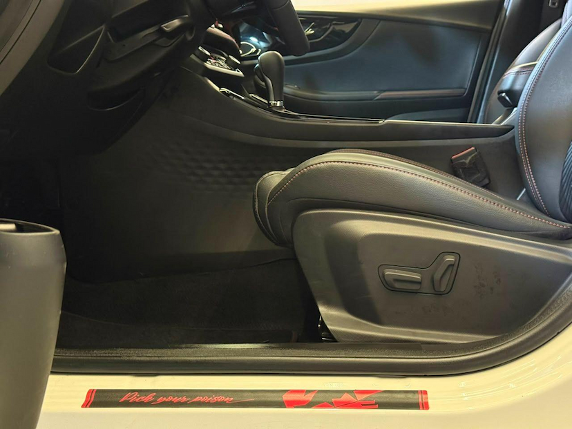 Foto do veículo FIAT FASTBACK  ABARTH 270 2026 11.142 KM 150.900,00