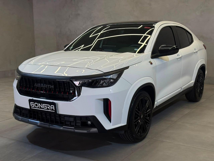 Foto do veículo FIAT FASTBACK  ABARTH 270 2026 11.142 KM 150.900,00