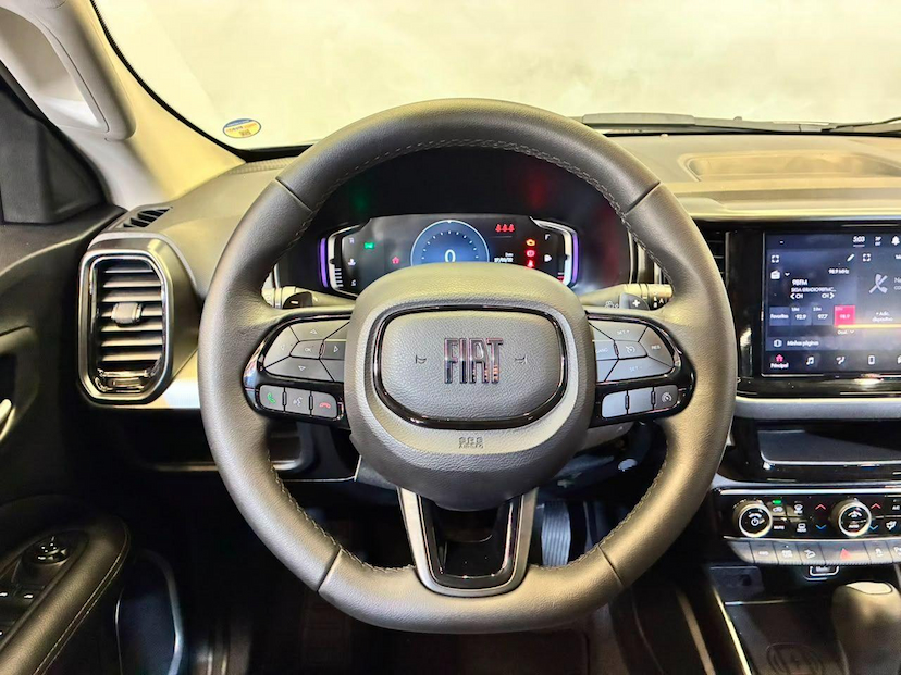 Foto do veículo FIAT TORO  VOLC AT9 4X4 2023 11.431 KM 135.900,00