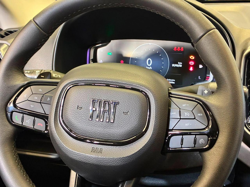 Foto do veículo FIAT TORO  VOLC AT9 4X4 2023 11.431 KM 135.900,00