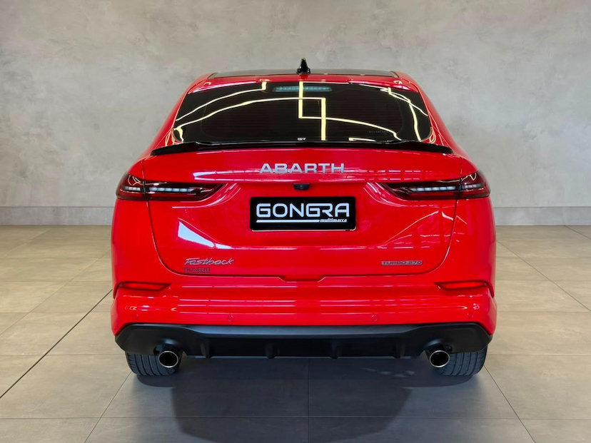 Foto do veículo FIAT FASTBACK  ABARTH 270 2025 8.000 KM 134.900,00