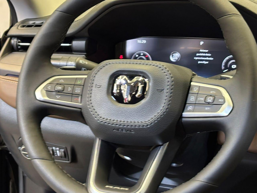 Foto do veículo RAM RAMPAGE  LARAMIE 2.2 TB CD 4X4 DIE. AUT. 2025 373 KM 209.900,00