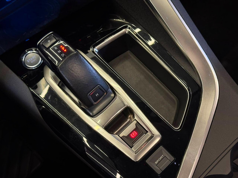 Foto do veículo PEUGEOT 3008  GRIFFE AT 2019 66.987 KM 107.900,00