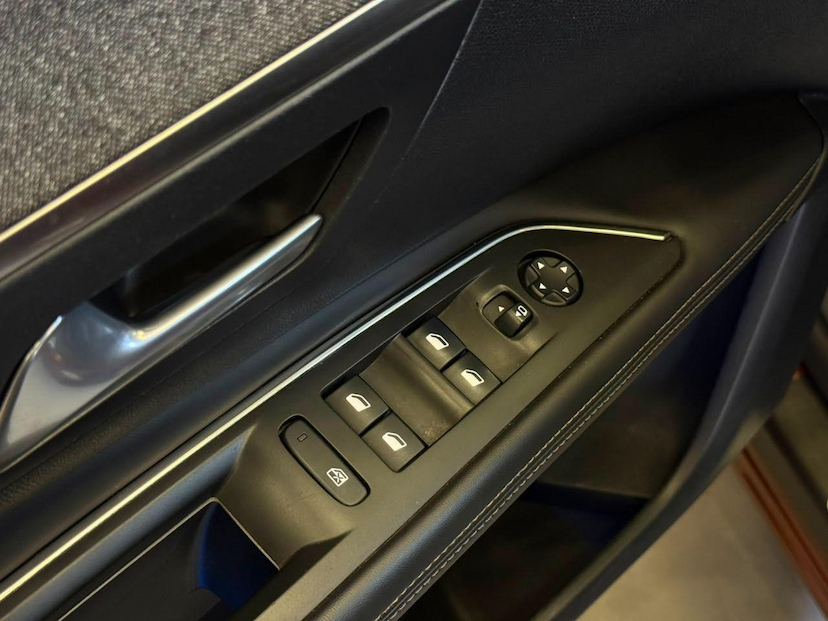 Foto do veículo PEUGEOT 3008  GRIFFE AT 2019 66.987 KM 107.900,00