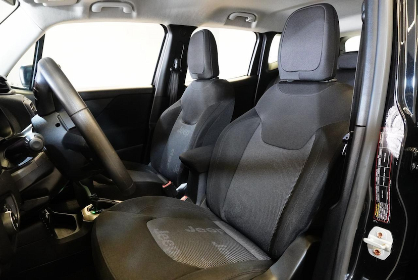 Foto do veículo JEEP RENEGADE  1.8 16V FLEX SPORT 4P AUTOMÁTICO 2016 110.250 KM 66.900,00