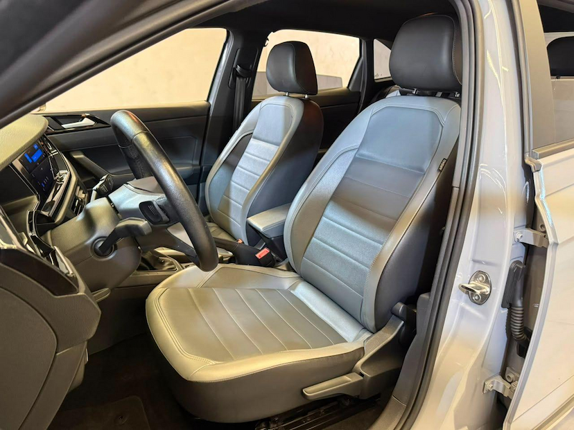 Foto do veículo VOLKSWAGEN NIVUS  HIGHLINE 1.0 200 TSI FLEX AUT. 2023 39.000 KM 112.900,00
