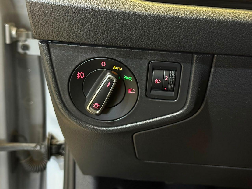 Foto do veículo VOLKSWAGEN NIVUS  HIGHLINE 1.0 200 TSI FLEX AUT. 2023 39.000 KM 112.900,00