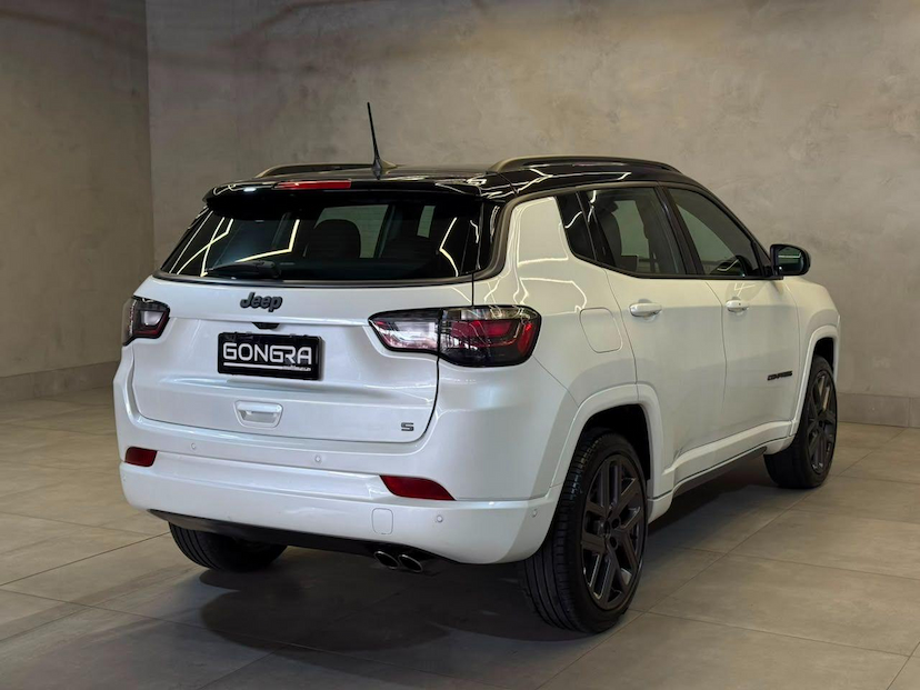 Foto do veículo JEEP COMPASS  SERIE S T 2025 4.500 KM 176.900,00