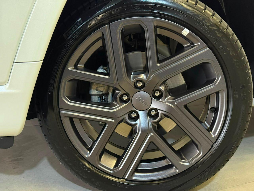 Foto do veículo JEEP COMPASS  SERIE S T 2025 4.500 KM 176.900,00